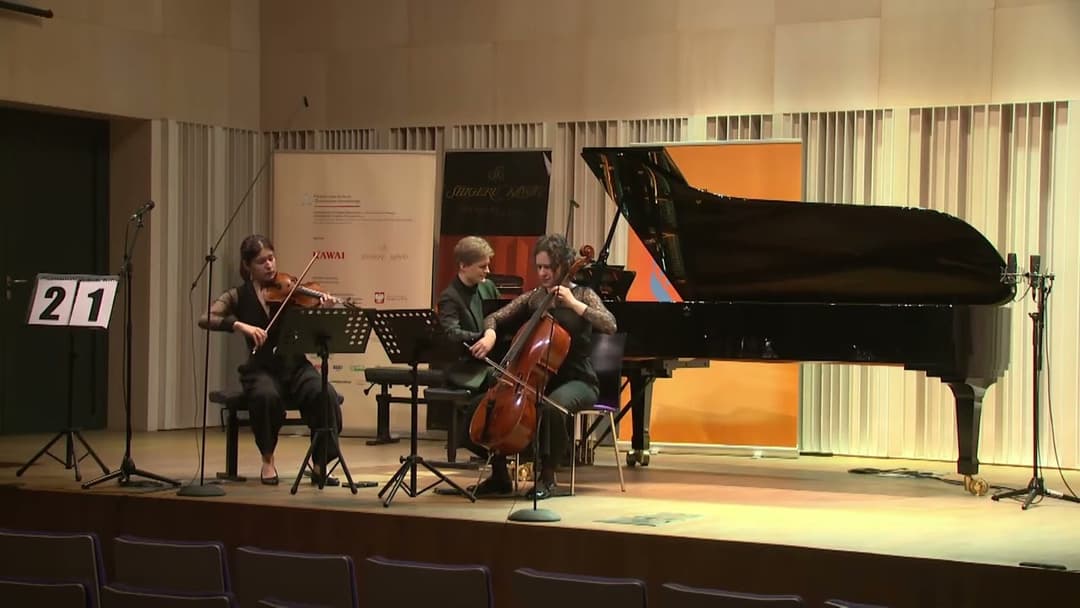Andrzej Panufnik: Trio op. 1